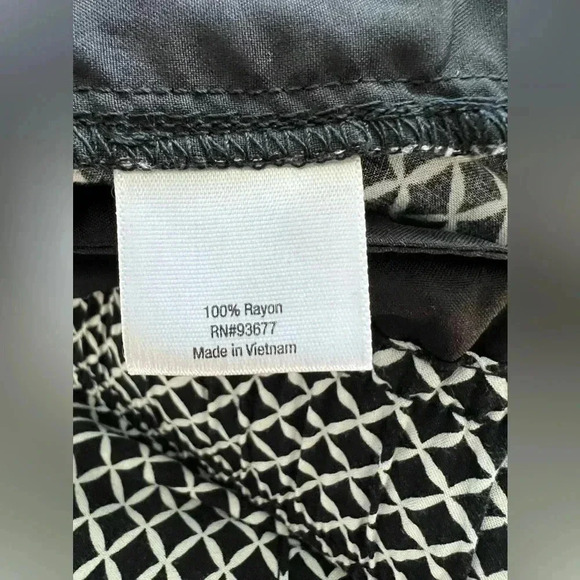 a.n.a Black and White Print Rayon Drawstring Pants Size S​ - Picture 9 of 9